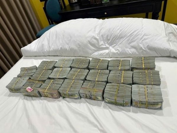 Bị hại của vụ cướp hơn 2 triệu USD xuất trình chứng từ chứng minh nguồn gốc số tiền