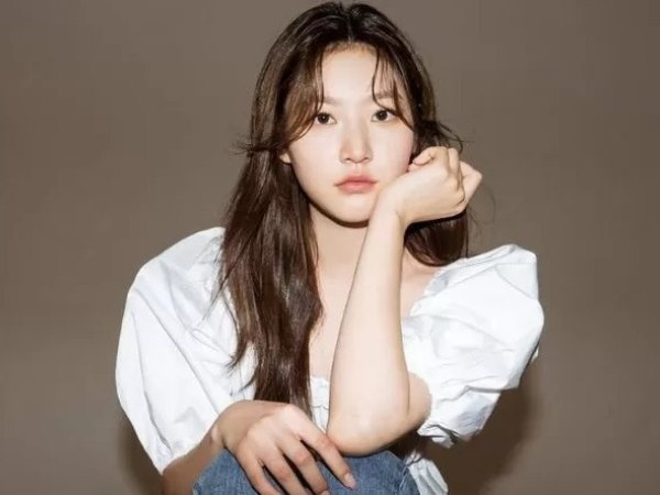 Chồng Kim Sae Ron lộ diện, tiết lộ chỉ mới gặp vợ tổng cộng 4 lần trước khi cô qua đời