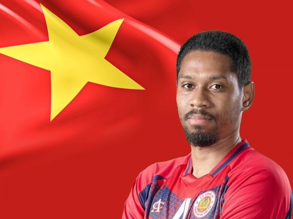 ĐT Việt Nam có thể trình làng 4 cầu thủ nhập tịch ở trận gặp Malaysia