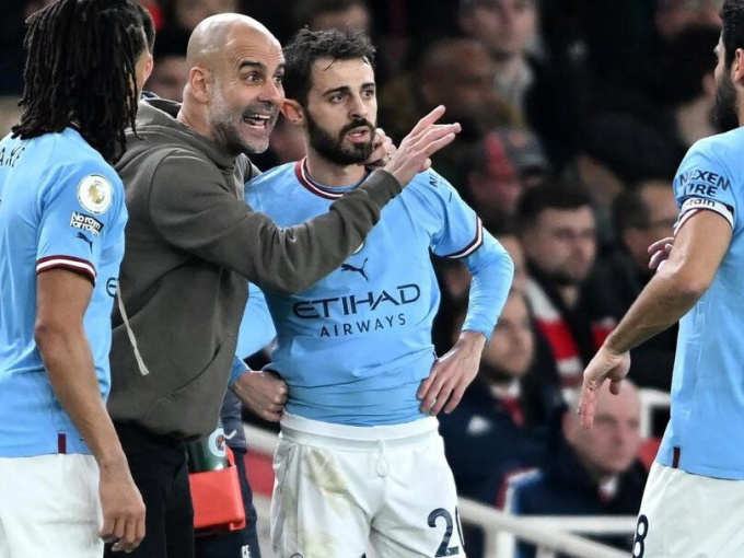 Ngoại hạng Anh phá lệ, Man City và MU có 2 kỳ chuyển nhượng hè