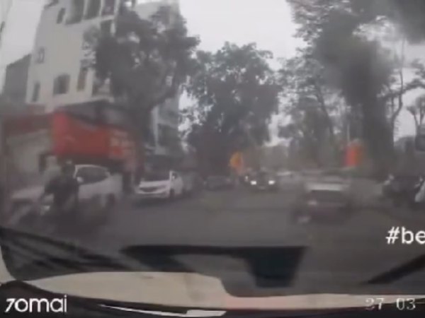Camera hành trình vụ cụ ông 84 tuổi điều khiển ô tô gây tai nạn liên hoàn