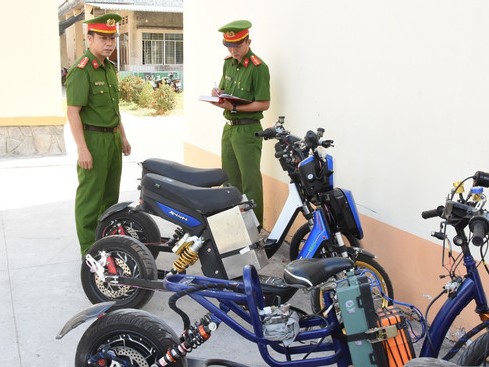 Thiếu niên chi 30 triệu đồng để ‘độ' xe đạp điện lên gần 100km/h