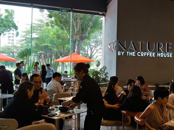 'Ông trùm lẩu nướng' tiết lộ số tiền mua chuỗi cà phê The Coffee House