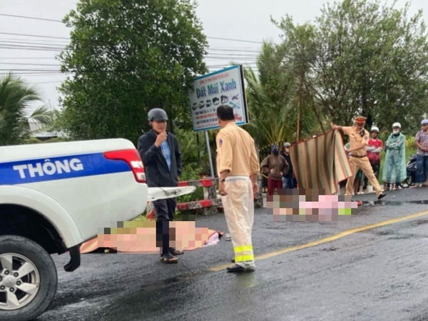Chồng chở vợ đi khám thai, cả hai bị tai nạn tử vong thương tâm