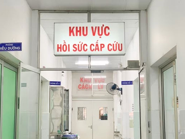 Thanh niên 25 tuổi trong vụ ngộ độc rượu đã tử vong