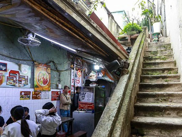 Cận cảnh cuộc sống người dân khu vực sát hồ Gươm chuẩn bị di dời