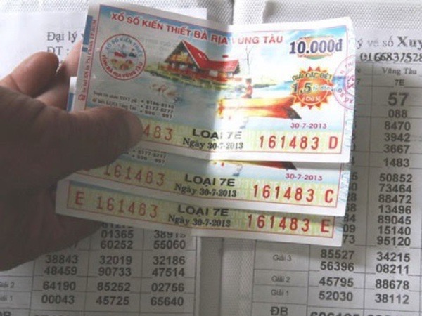 Sau phút vui nổ trời vì trúng độc đắc tiền tỷ, cha con ra tòa, bạn thân từ mặt