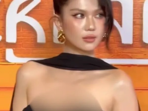 Ngọc Trinh lên tiếng nóng hậu bị chê ăn mặc phản cảm gây sốc, thái độ ra sao mà tranh cãi?