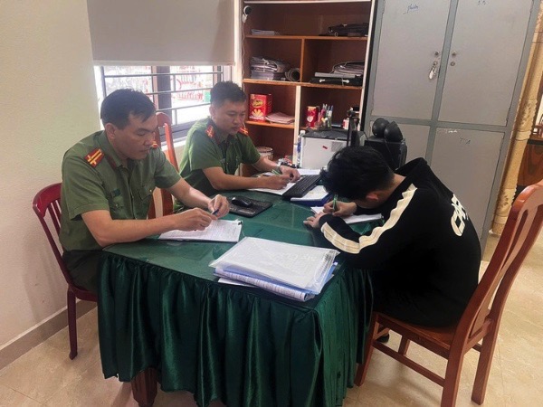 Lời thú nhận của thiếu niên đăng tin 'mẹ sát hại 2 con trục lợi bảo hiểm'