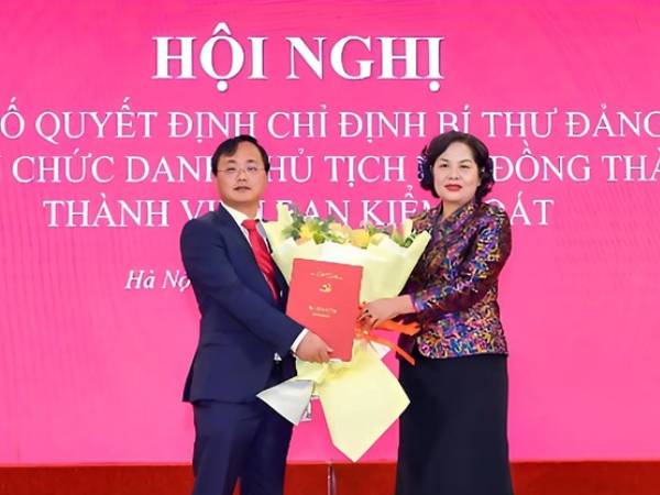 Bổ nhiệm vụ trưởng làm Chủ tịch Ngân hàng Agribank