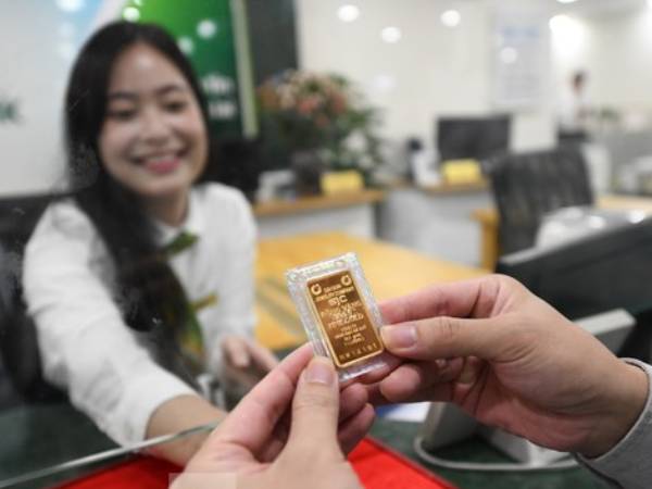Giá vàng bất ngờ giảm sau một ngày phá kỷ lục