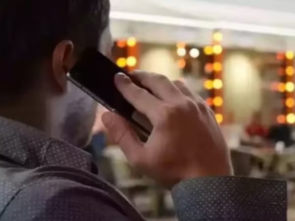 Ngân hàng khuyến cáo: Nhận tin nhắn số lạ gửi vào buổi tối, tuyệt đối không tò mò ấn xem kẻo mất tiền trong tài khoản