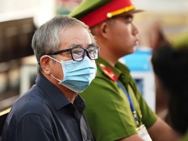Luật sư đề nghị áp dụng tình tiết giảm nhẹ 'phạm tội do lạc hậu' cho một đồng phạm của bà Trương Mỹ Lan