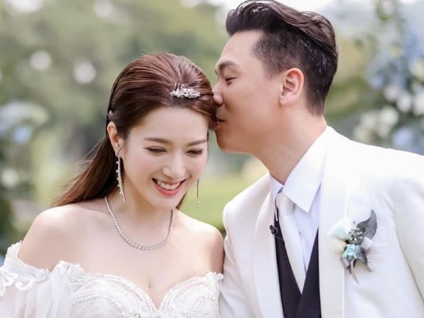 1 Hoa hậu hàng đầu thông báo ly hôn chồng đại gia hơn 10 tuổi