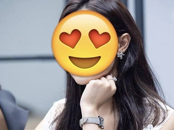 'Hot girl Việt đời đầu' từng huỷ hôn giờ cưới thiếu gia: Giàu có vẫn làm một điều đúng chuẩn 'người đẹp tri thức'