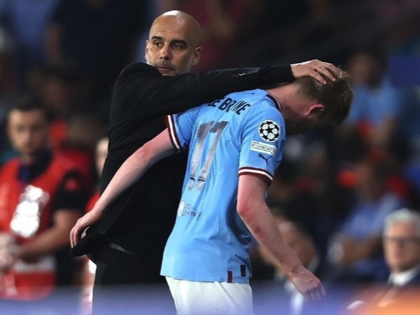 Pep Guardiola: Tôi đã quyết định loại De Bruyne khỏi Man City