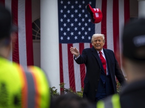 Ông Trump thừa nhận khó khăn vì đòn thuế đối ứng, kêu gọi dân Mỹ kiên định