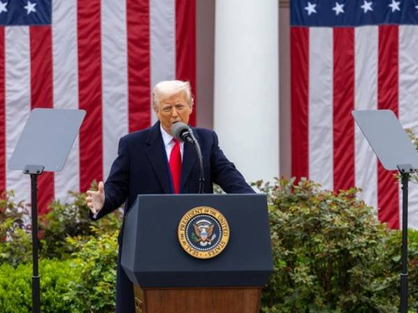Tổng thống Donald Trump ra điều kiện để đạt thỏa thuận thuế quan với Trung Quốc