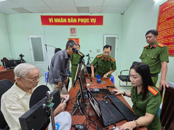 Bộ Công an sẽ hướng dẫn thay đổi địa chỉ cư trú của người dân khi sáp nhập tỉnh, xã