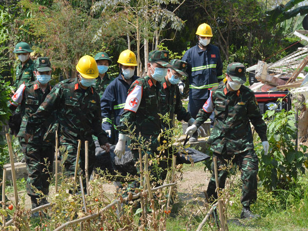 Đoàn Quân đội Việt Nam về nước sau gần 10 ngày cứu hộ động đất ở Myanmar