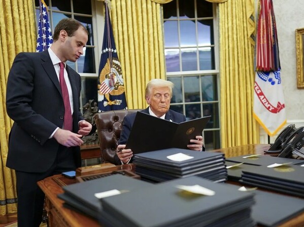 Loạt nghị sĩ Mỹ đệ trình dự luật hạn chế quyền áp thuế của ông Trump