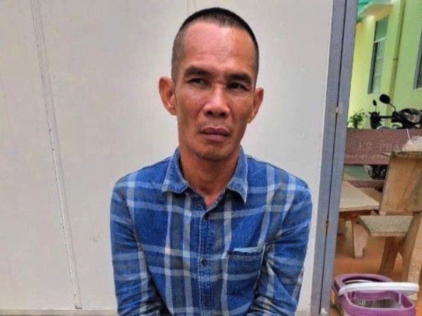 Kẻ có 2 tiền án lên cơn ngáo đá dùng dao không chế con tin