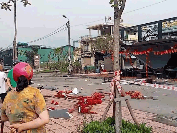 Nổ lớn tại nhà hàng ở Quảng Ninh, 3 nhân viên bị thương