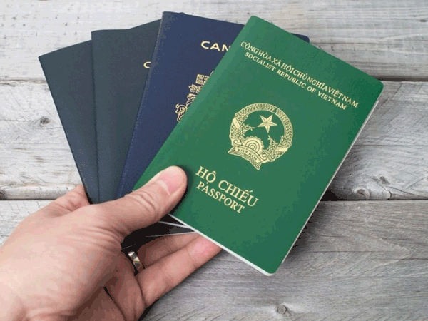 Đề xuất 'nới lỏng' chính sách nhập tịch Việt Nam