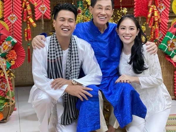 Cuộc sống hiện tại của các con Chủ tịch tập đoàn Liên Thái Bình Dương - Johnathan Hạnh Nguyễn