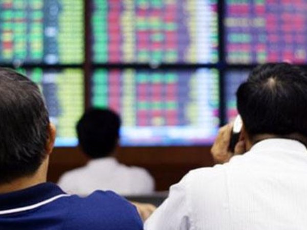 Buồn của nhà đầu tư chứng khoán Việt Nam: VN-Index hồi phục thần tốc, 600 cổ phiếu 'tím lịm' lại không thể tham gia cuộc chơi