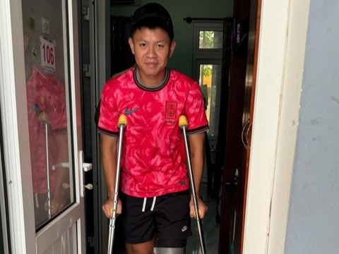 Cựu tuyển thủ U23 Việt Nam gặp nạn khi đá tại Mỹ Đình, nghỉ hết năm vì chấn thương tai hại