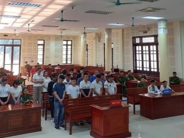Tuyên án nhóm lừa đảo có 'đại bản doanh' tại Campuchia