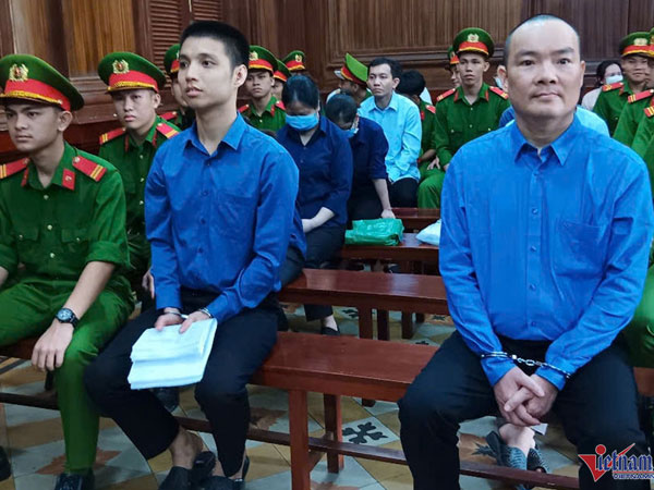 Nữ phó giám đốc ngất xỉu tại tòa khi lĩnh án hơn 9 năm tù
