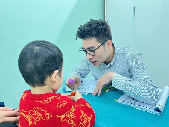 Thấy con có điểm bất thường khi vẽ, mẹ đưa đi khám, 'sốc' khi nghe chẩn đoán