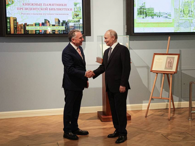 Hé lộ nội dung cuộc gặp giữa Tổng thống Nga Putin với đặc phái viên Mỹ
