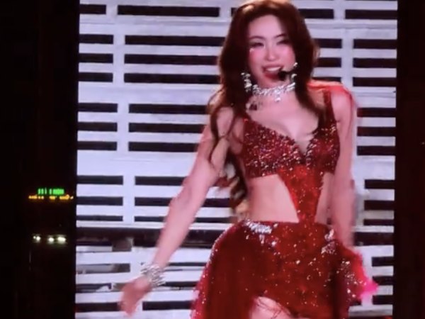 Concert Chị đẹp: Không phải Lan Ngọc - Huyền Baby, đây mới là sao nữ có visual bỏng mắt nhất
