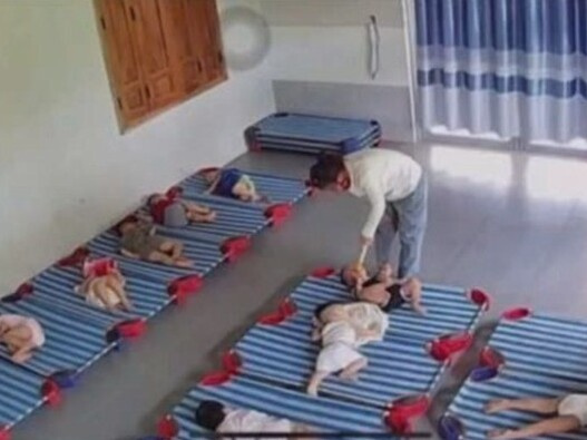 Vụ chủ nhóm trẻ đánh đập cháu bé 20 tháng: Nạn nhân chấn động não, chấn thương nhiều chỗ