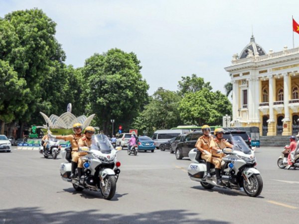 Hà Nội phân luồng giao thông, tổ chức hướng đi cho các loại phương tiện trong ngày 14-15/4