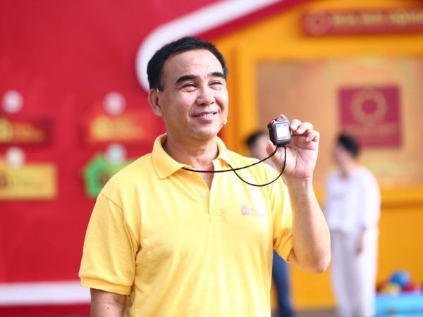 Tập đoàn Hoa Sen tố MC Quyền Linh 'bội tín', đang chuẩn bị hồ sơ kiện