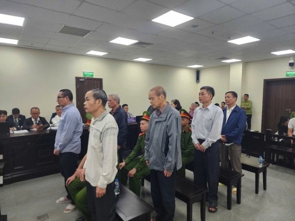 Xét xử nhóm cựu lãnh đạo Vinatea 'dính' sai phạm khi cổ phần hóa, gây thiệt hại 38 tỷ đồng