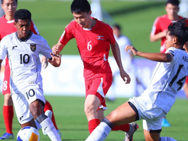 Xác định 2 cặp đấu bán kết U17 châu Á 2025