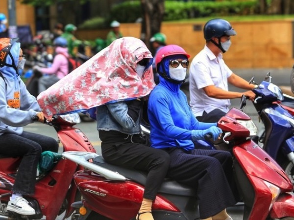 Nắng nóng phủ khắp Việt Nam, đây là nơi có nhiệt độ cao nhất 40 độ C: Hè 2025 diễn biến ra sao?