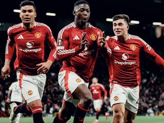 9 bàn thắng vỡ òa sân Old Trafford, Man United đoạt vé bán kết Europa League