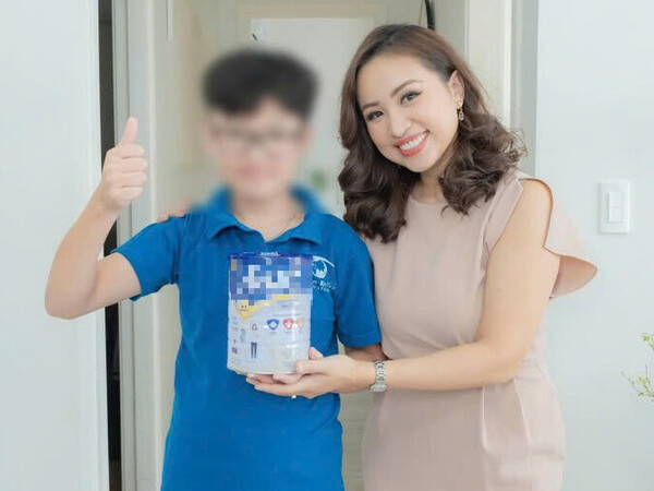MC Vân Hugo xin lỗi vì quảng cáo 'lố' sữa bột tăng chiều cao