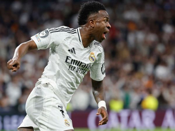 Al-Nassr phá kỷ lục đưa Vinicius về đá cặp Ronaldo