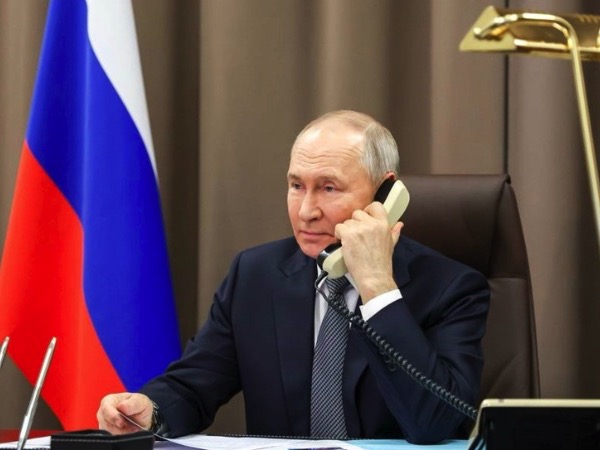 Ông Putin tuyên bố ngừng bắn với Ukraine trong 30 giờ