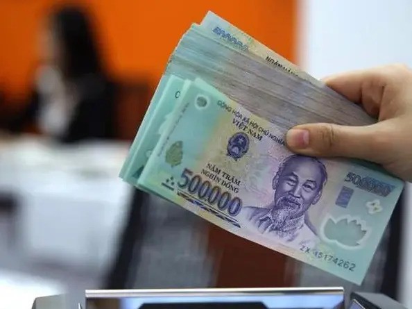 Thực hư lương nhân viên bảo hiểm mỗi tháng trăm triệu, mua được 1 lượng vàng