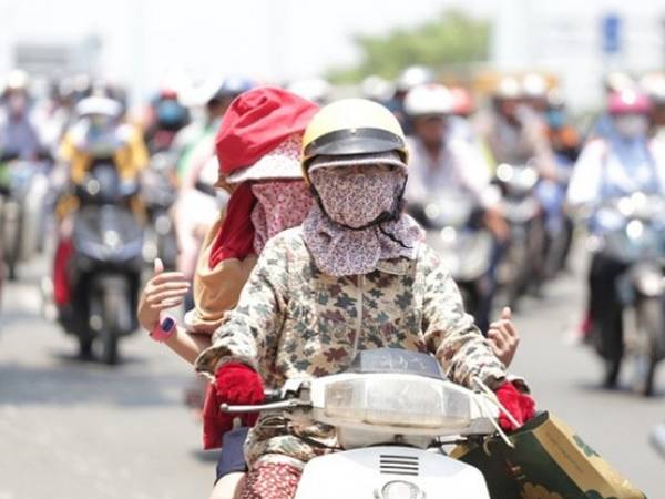 Đợt nắng nóng đầu tiên ở miền Bắc trong năm 2025 kéo dài đến khi nào?
