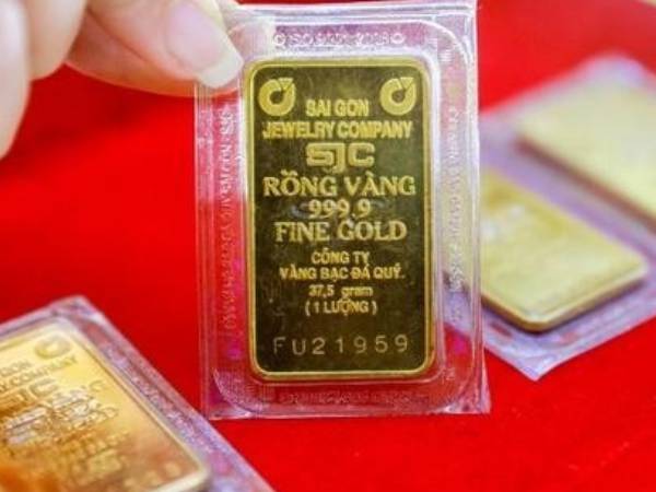 Giá vàng SJC lập đỉnh mới: 122,5 triệu đồng/lượng