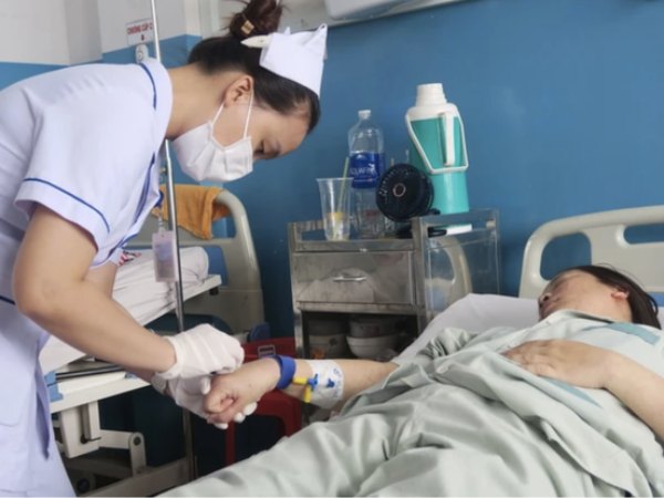 Sởi gia tăng, trẻ đến 15 tuổi được đưa vào chiến dịch tiêm chủng
